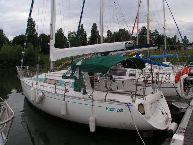 Beneteau 285 Sprayhood Bimini