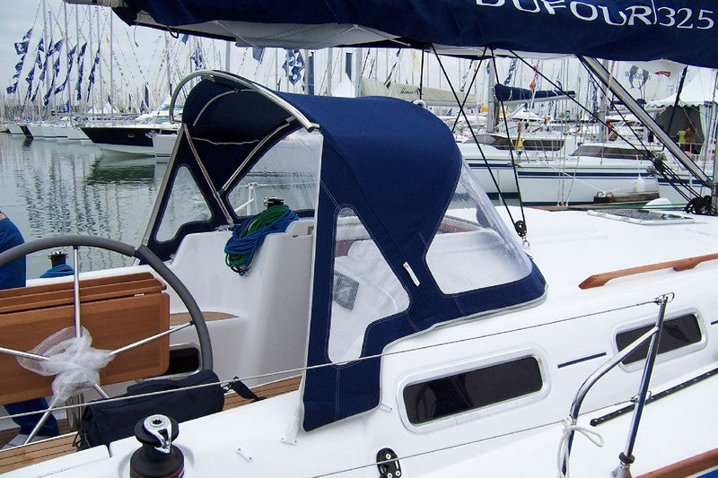 Dufour 325 sprayhood