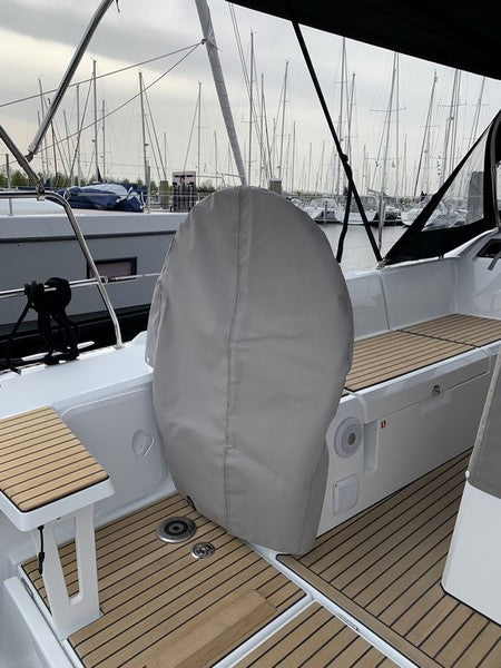 Beneteau Oceanis 34.1 piedestalskydd
