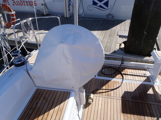 Beneteau Oceanis 35 Piedestalskydd
