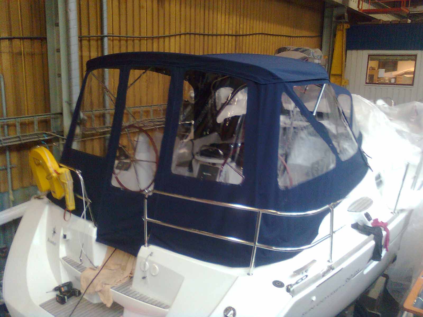 jeanneau sun odyssey 39 ds cockpit-verdeck cockpit-zelt