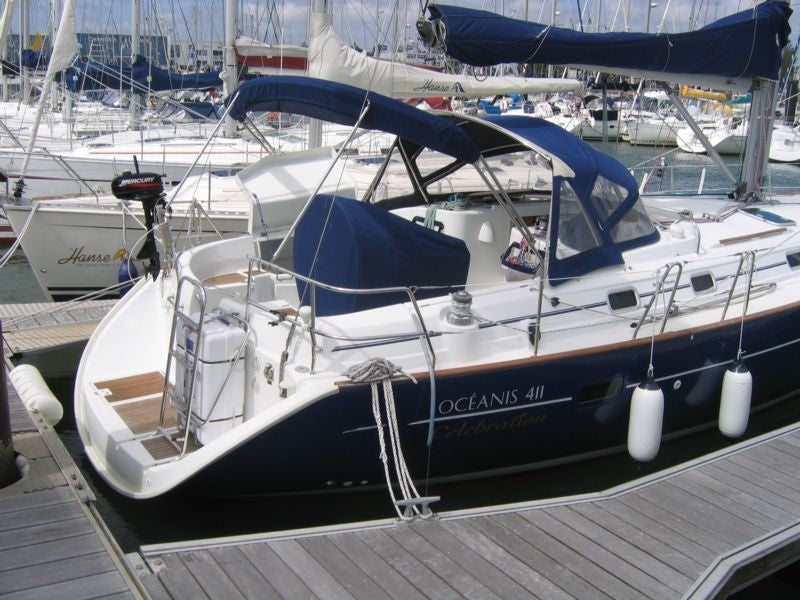 Beneteau Oceanis 411 pedestal cover