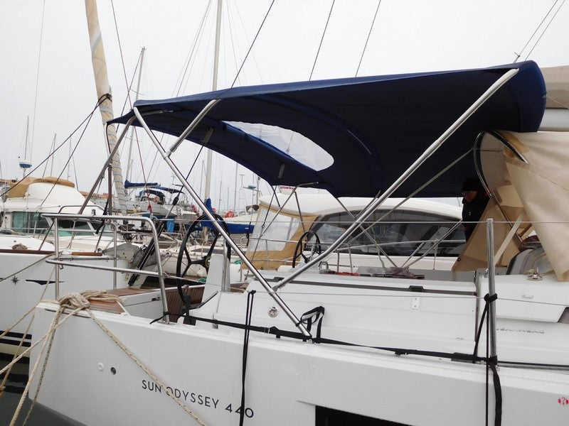 Jeanneau sun odyssey 440 bimini