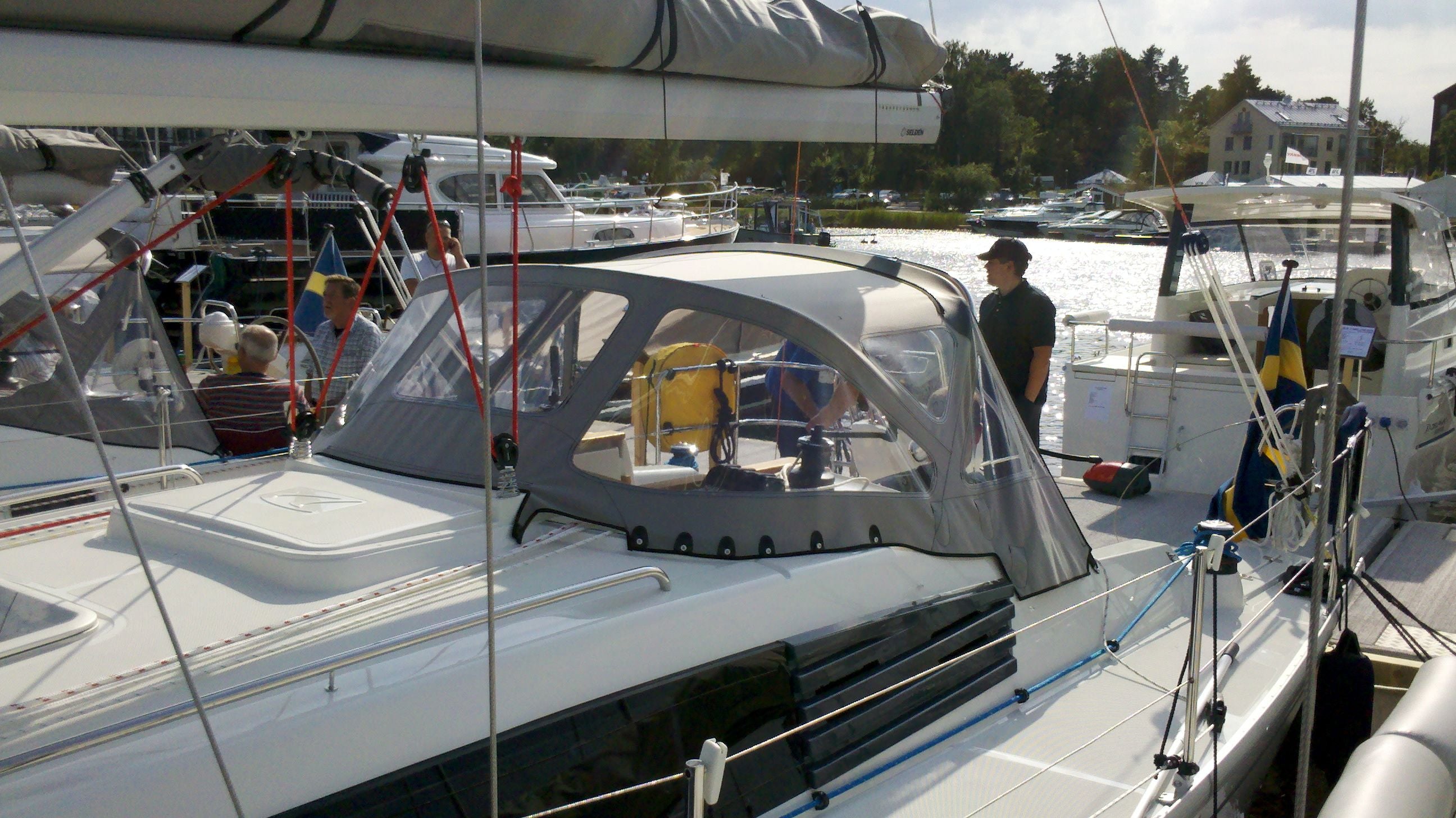 Delphia 31 sprayhood