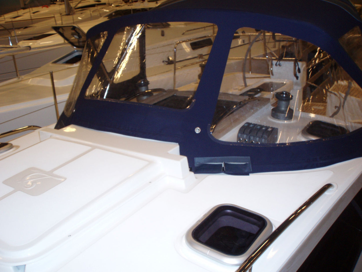 Delphia 37 Sprayhood