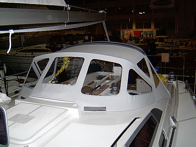 Delphia 40 sprayhood