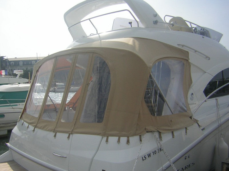 Beneteau Antares 11 akterkapell