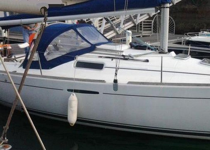 Beneteau First 260 Spirit Sprayhood