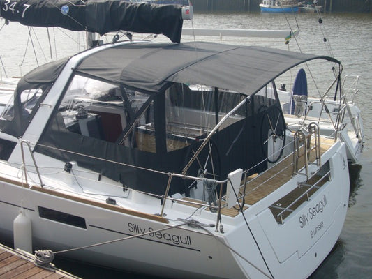 Beneteau Oceanis 45 Cockpitkalesje