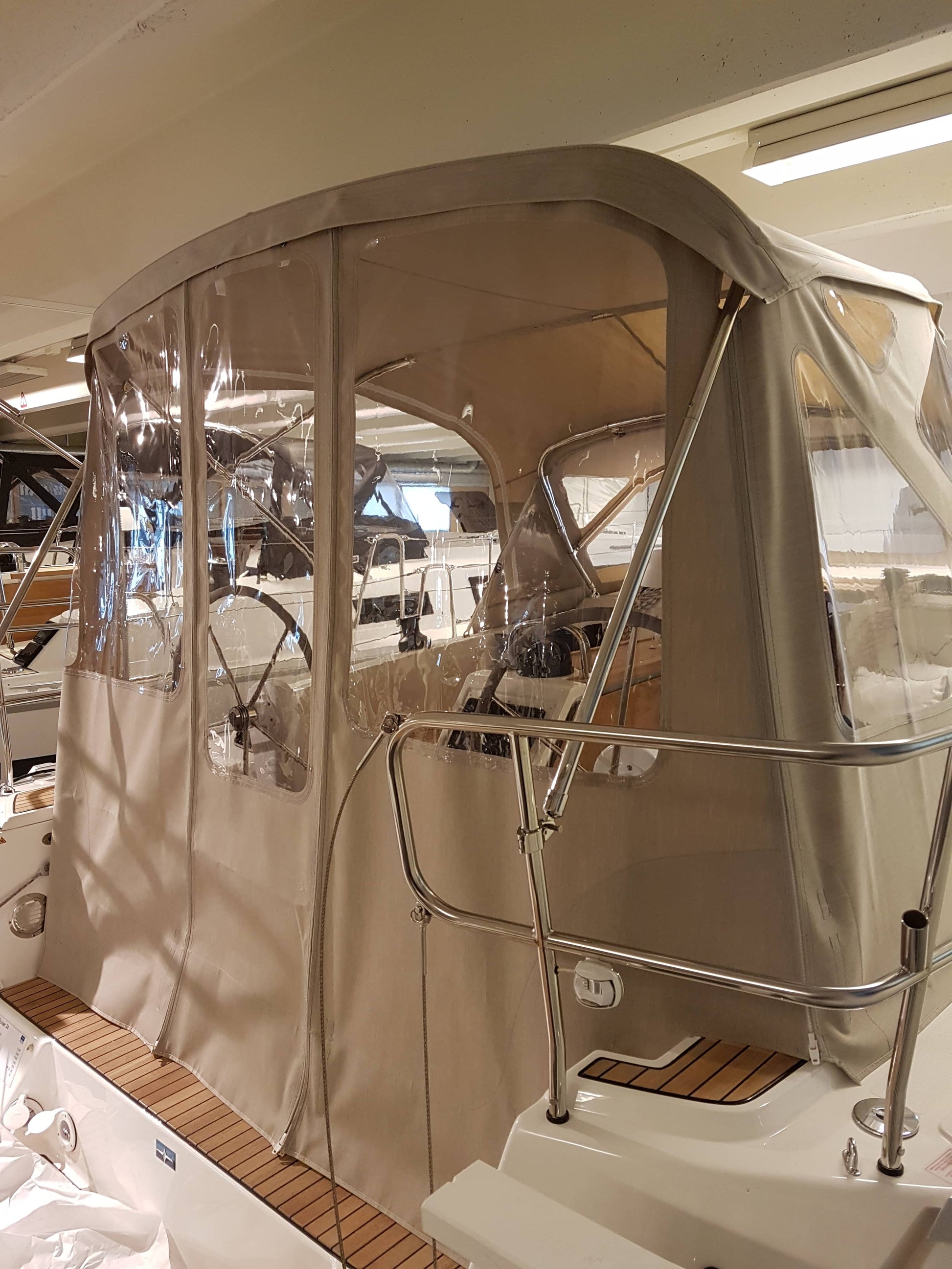 Bavaria Cruiser 34 sittbrunnstält sittbrunnskapell