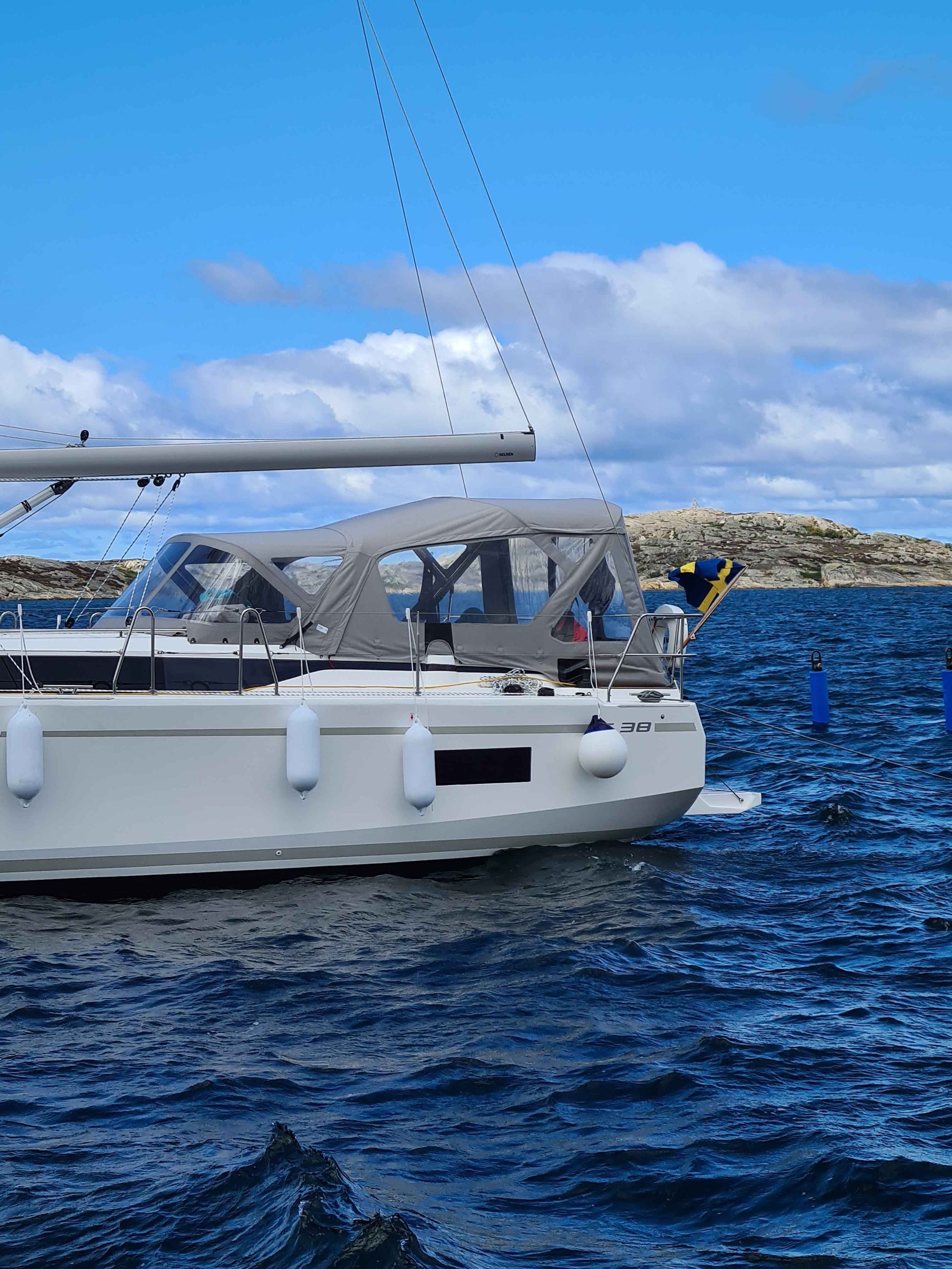 Bavaria C38 sittbrunnskapell sittbrunnstält