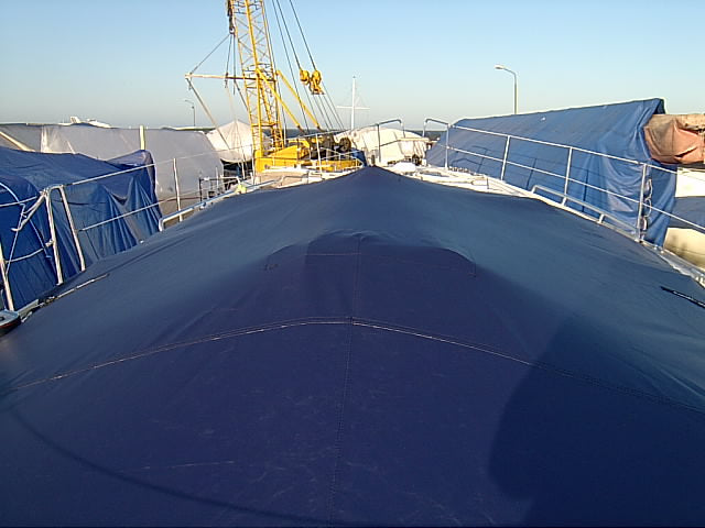 Bavaria 38 cockpit cover