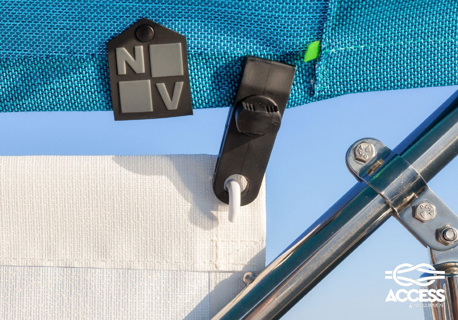 Cockpitbåt med solskjerming båtkalesje