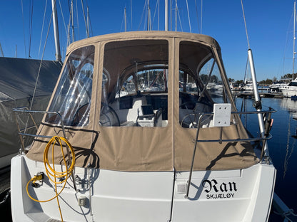 Jeanneau Sun Odyssey 379 Cockpit Enclosure