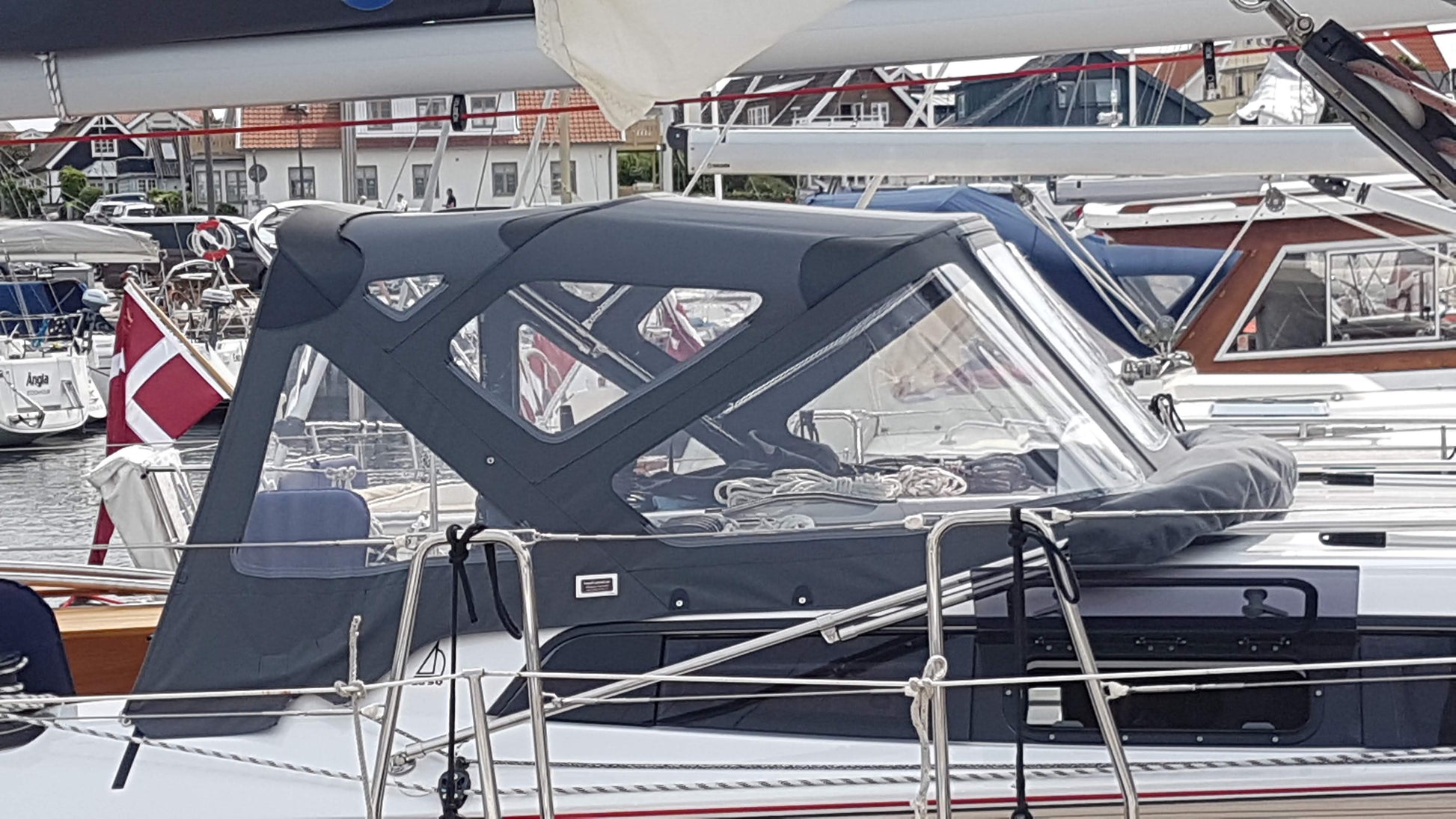 Dehler 38 Sprayhood