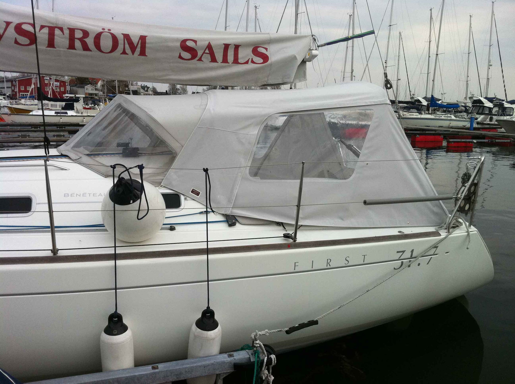 Beneteau first 31.7 sittbrunnskapell sittbrunnstält 