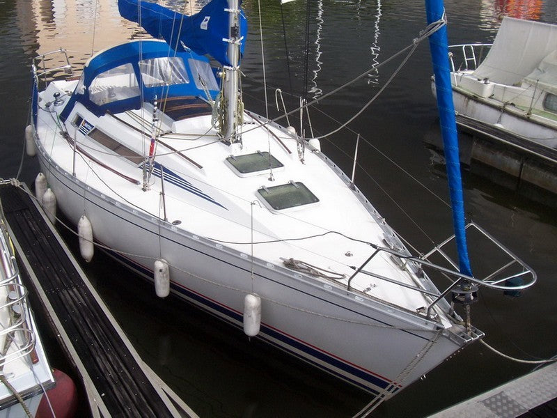 Beneteau 325 sprayhood