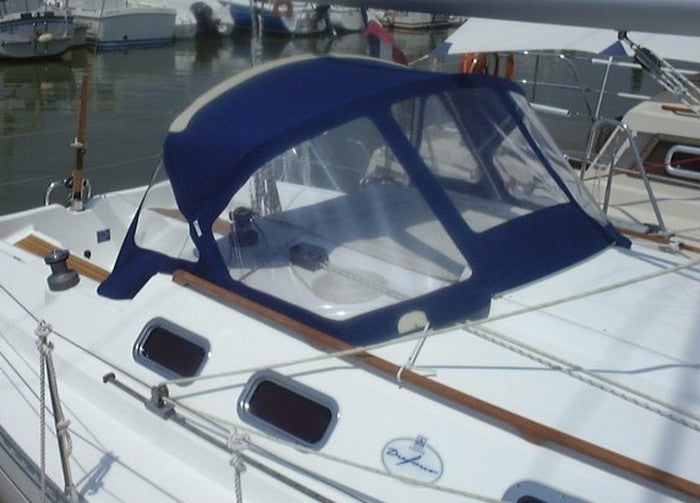 Dufour 32 Classic sprayhood