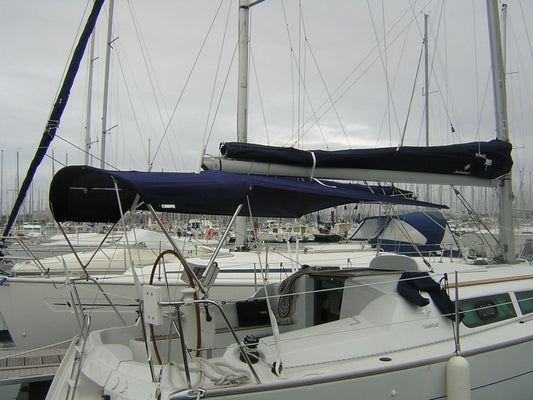 Jeanneau Sun Odyssey 32i Bimini