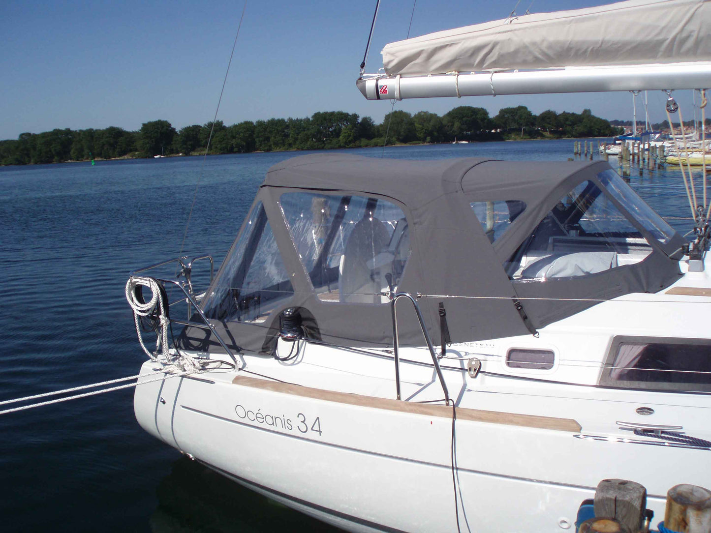Beneteau Oceanis 34 Sittbrunnskapell Classic till befintliga bågar 080901-20