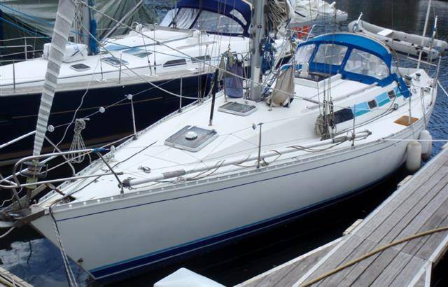 Beneteau 375 Sprayhood