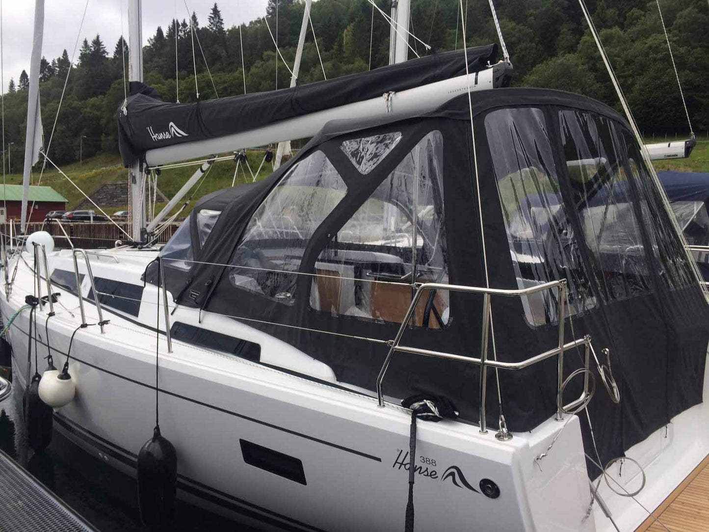 Hanse 388 sittbrunnskapell sittbrunnstält