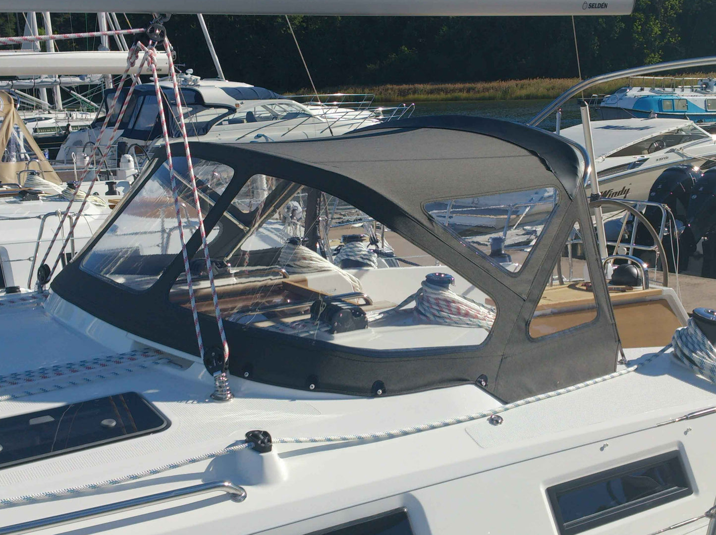 Bavaria 41 Sprayhood Modelljahr 13- mit neuen Bügeln BASIS