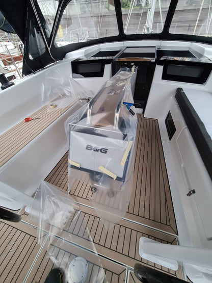 Hanse 418 table cover