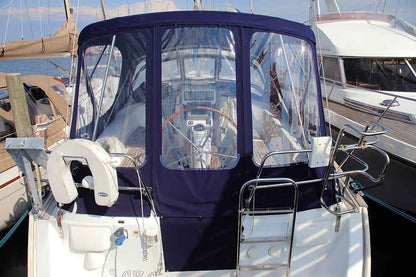 Beneteau Oceanis 423 Sittbrunnskapell XXL med nya bågar till NV Equipment sprayhood