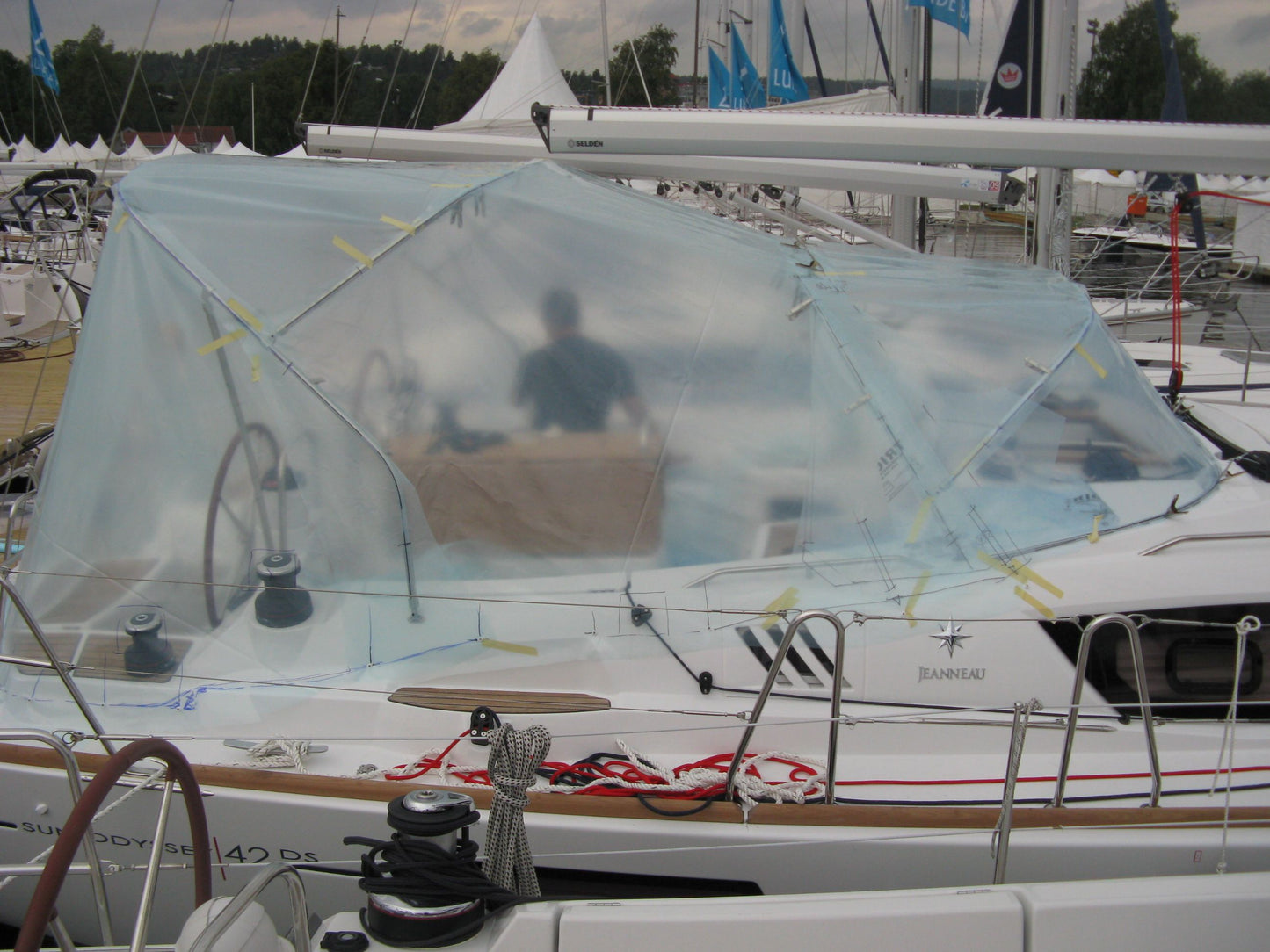 Jeanneau Sun Odyssey 42 DS Cockpitverdeck Cockpitzelt