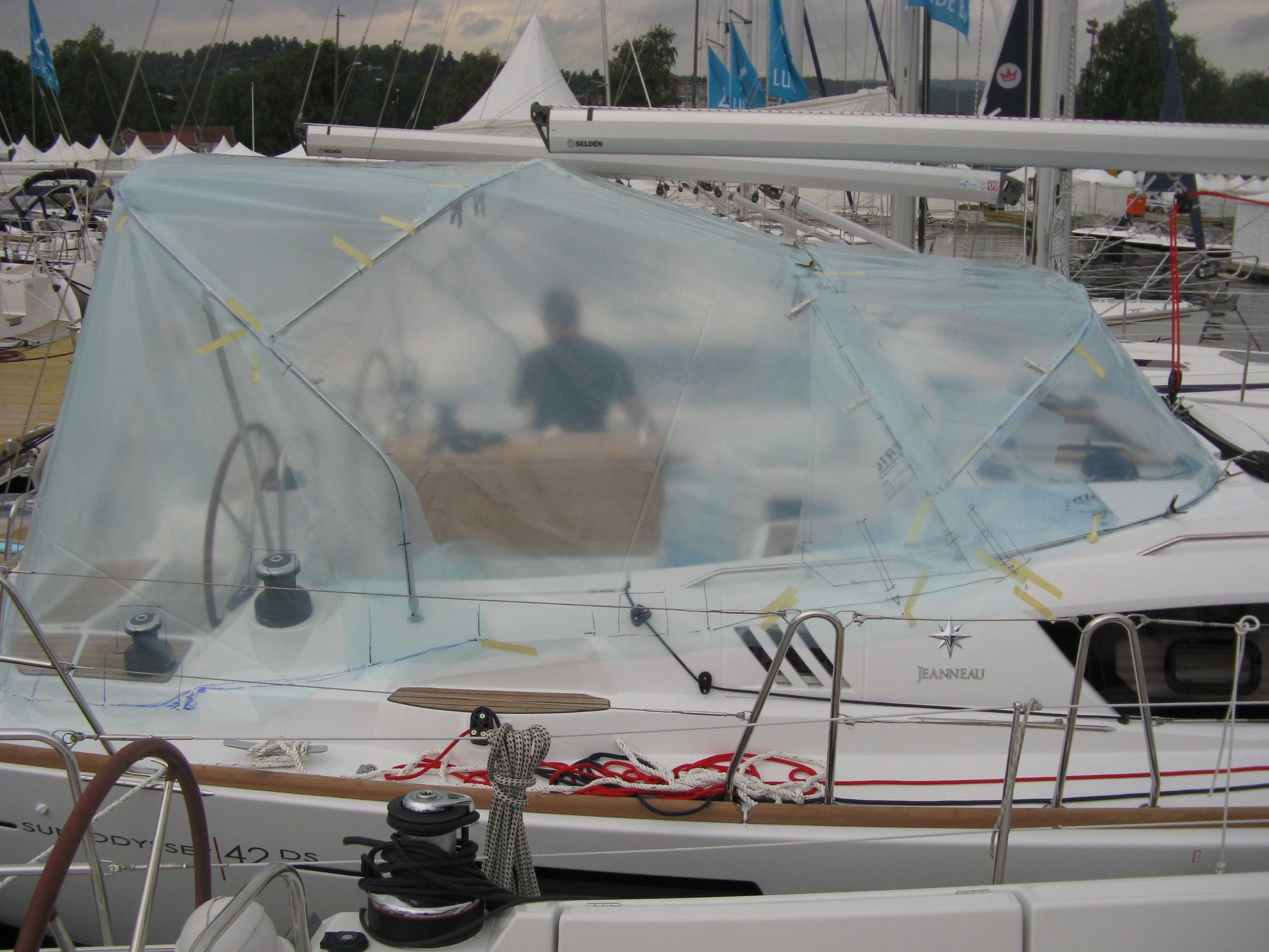 Jeanneau Sun Odyssey 42 DS Cockpitverdeck Cockpitzelt