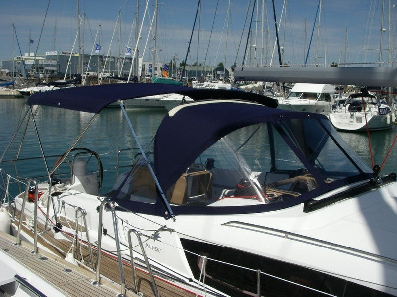 Jeanneau Sun Odyssey 42 DS Sprayhood