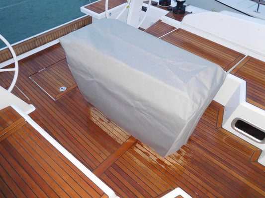 Beneteau Oceanis 46.1 table cover
