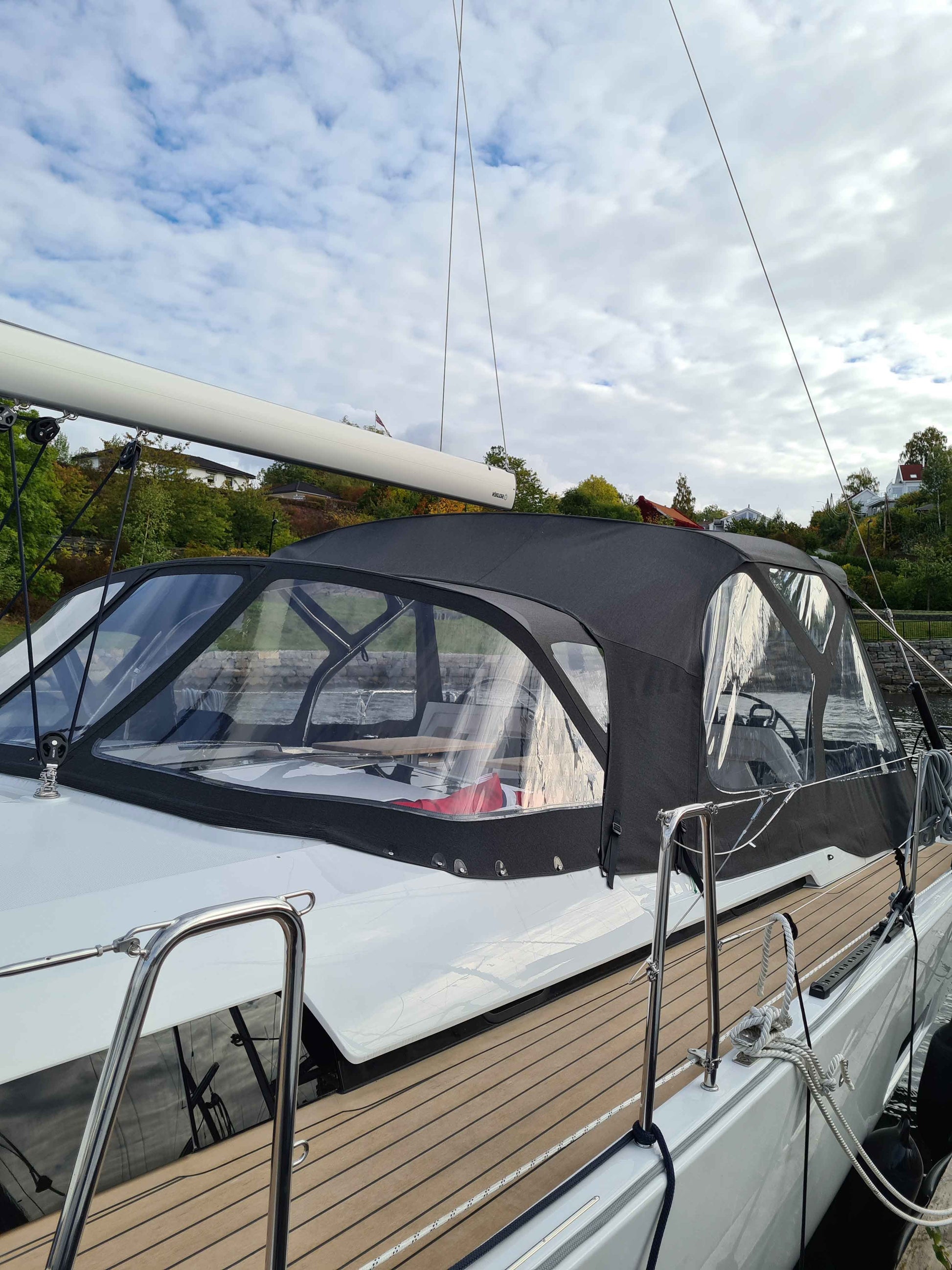 Hanse 460 sprayhood