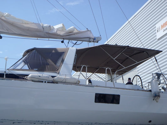 Beneteau oceanis 48 bimini