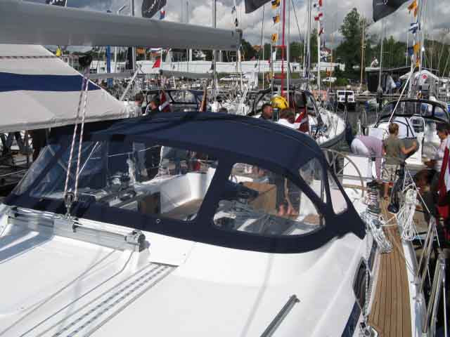 BAvaria 43 sprayhood