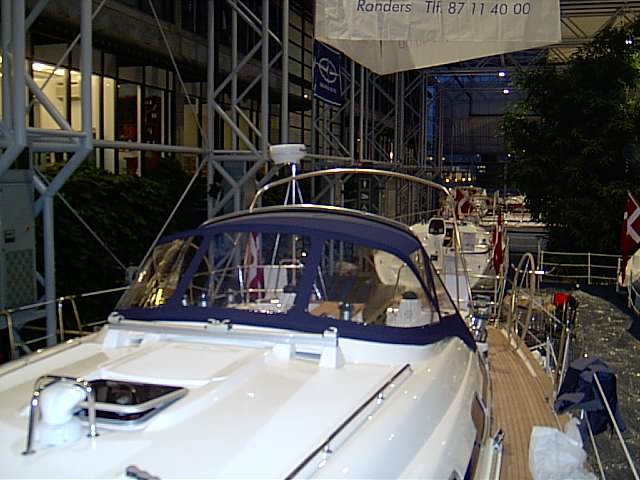 Bavaria 46 sprayhood