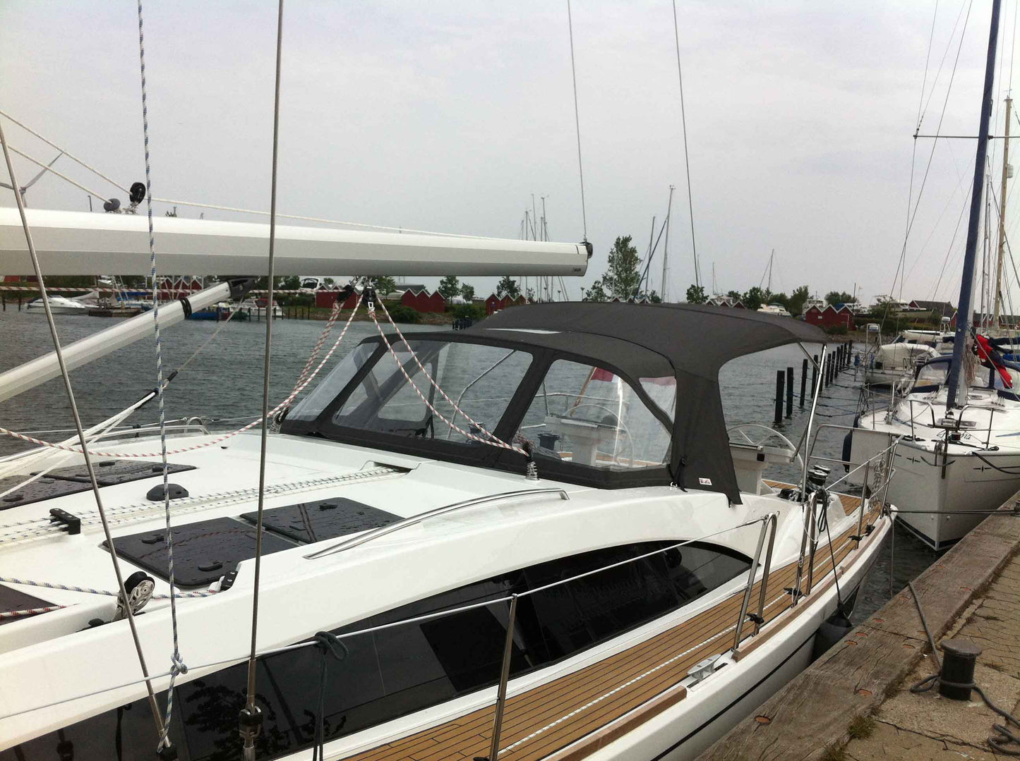 Bavaria 46 vision sprayhood