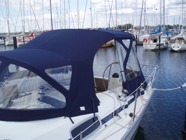 Bavaria 40 sprayhood