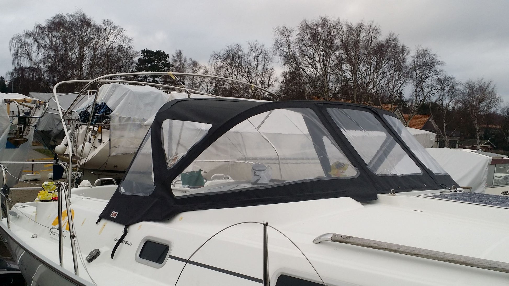 Beneteau Cyclades 39.3 sprayhood