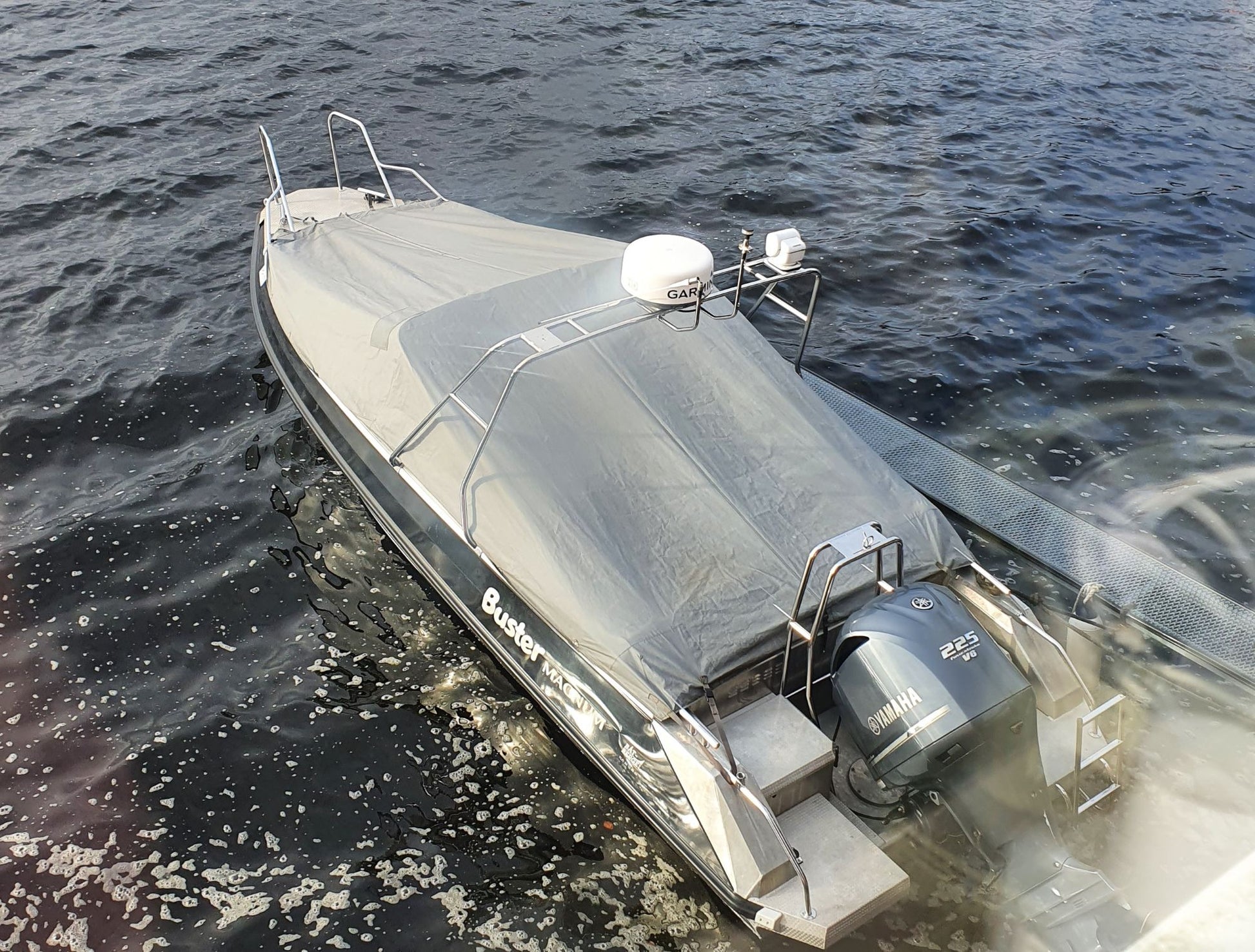 HAMNKAPELL BUSTER MAGNUM