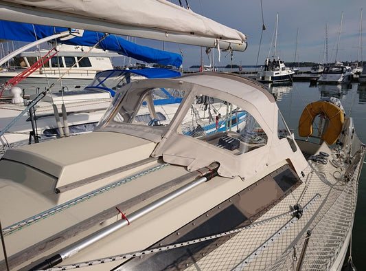 Beneteau First 26 Sprayhood