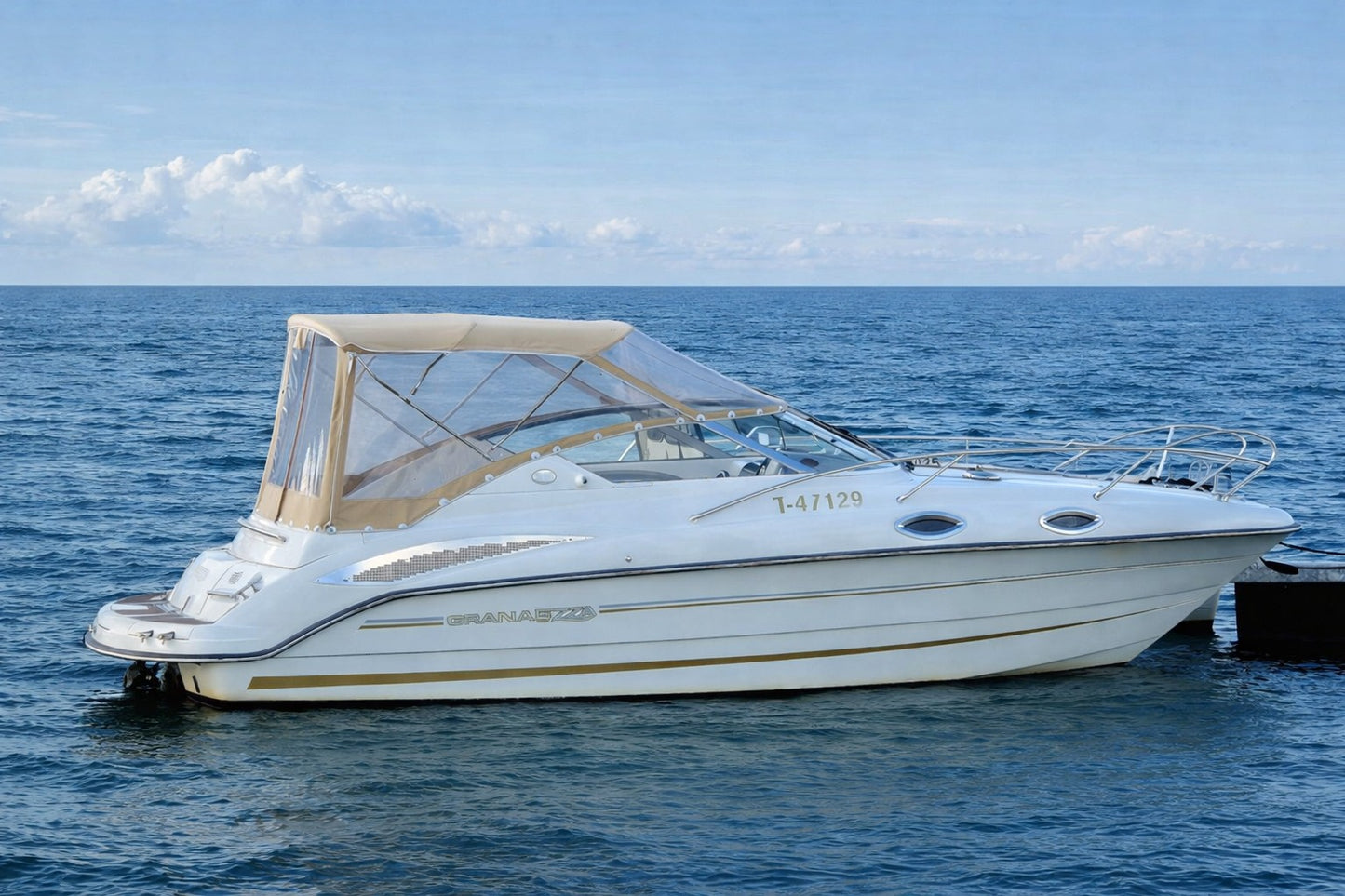 båtkalesje GRANDEZZA 23 DC