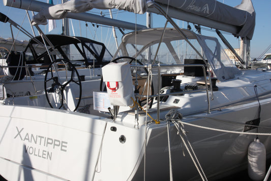 Hanse 445 sprayhood