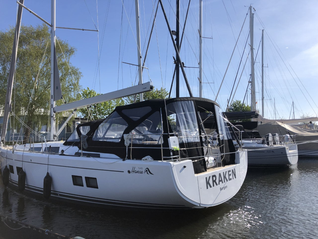 Hanse 548 Sittbrunnskapell sittbrunnstält