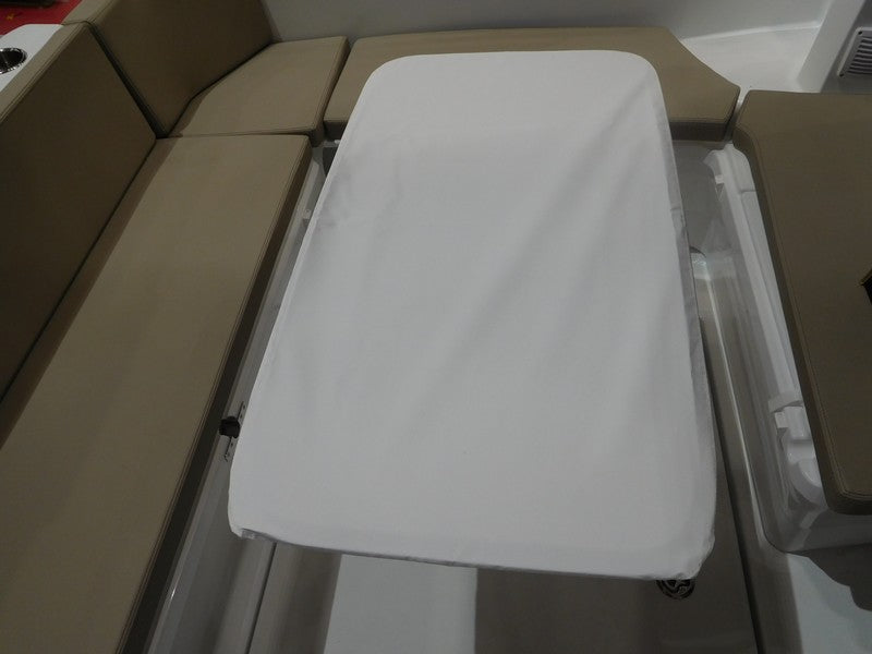 Beneteau Antares 7 OB Bordsskydd
