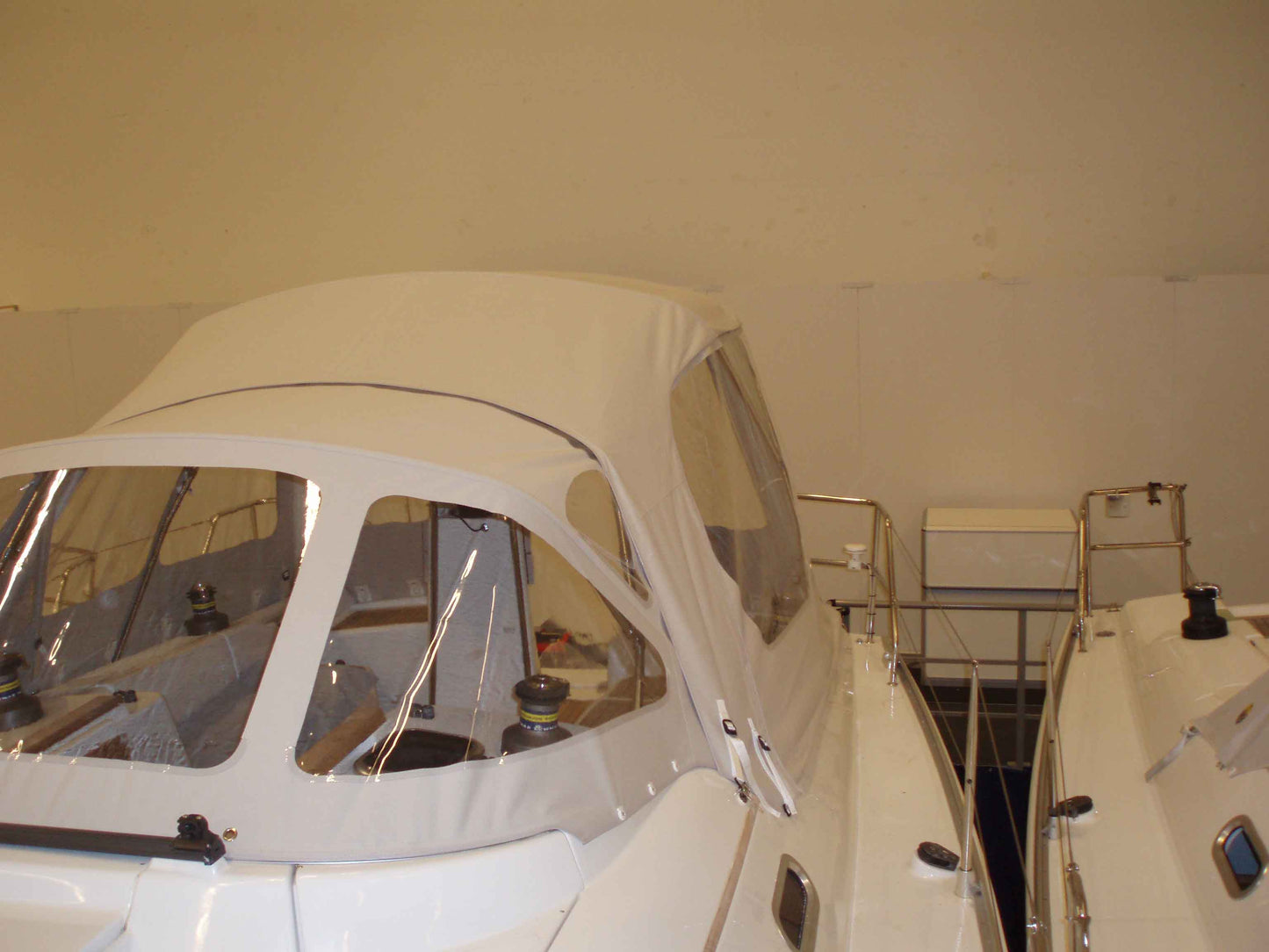 Hanse 370 sprayhood