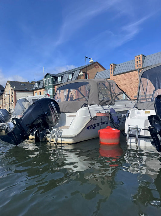 HR 610 CB Boat canopies