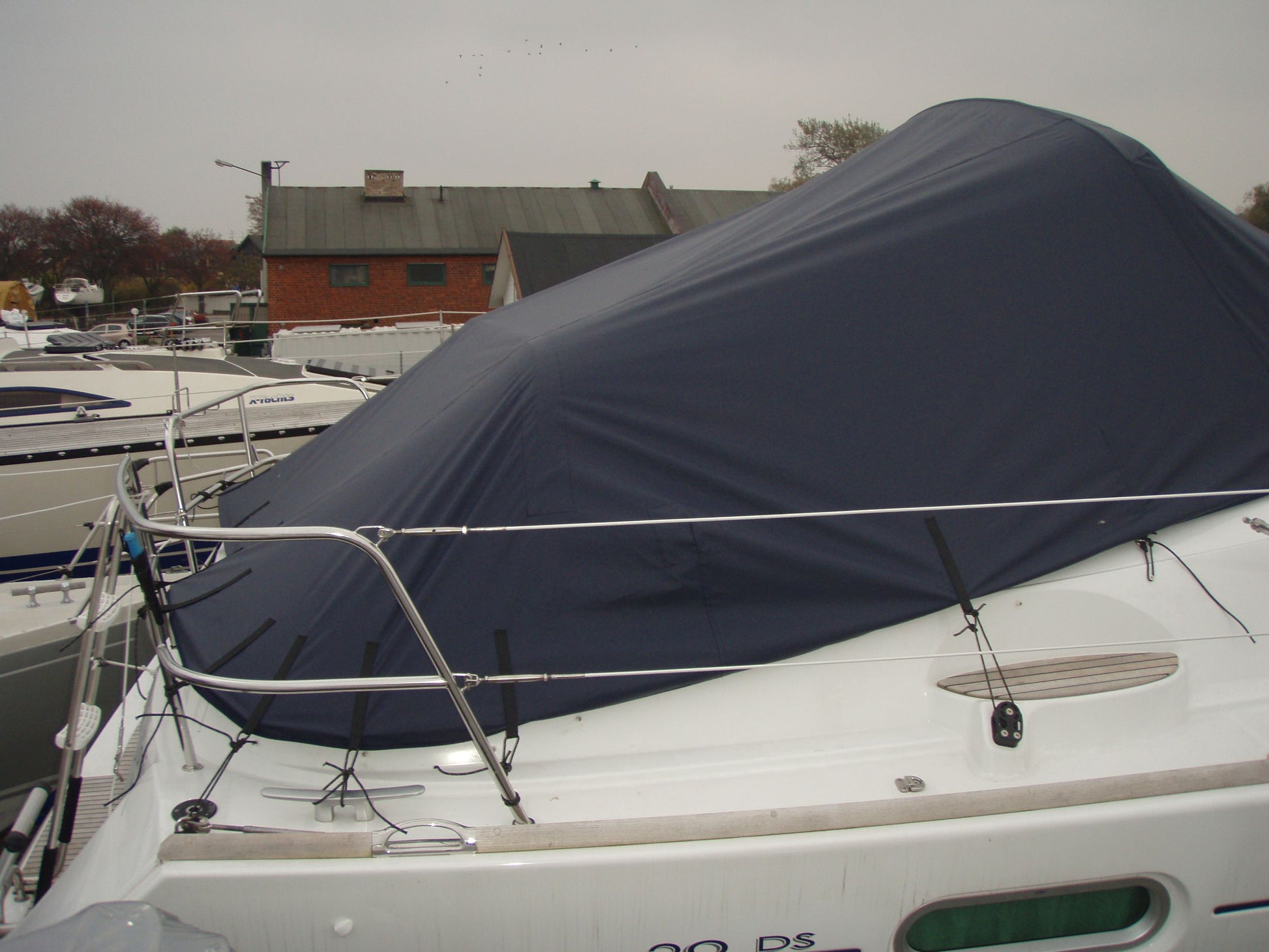Jeanneau Sun Odyssey 39 DS cockpit cover