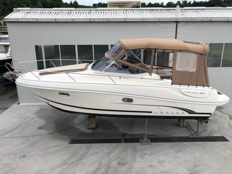 Boat canopies motor yacht Jeanneau leader